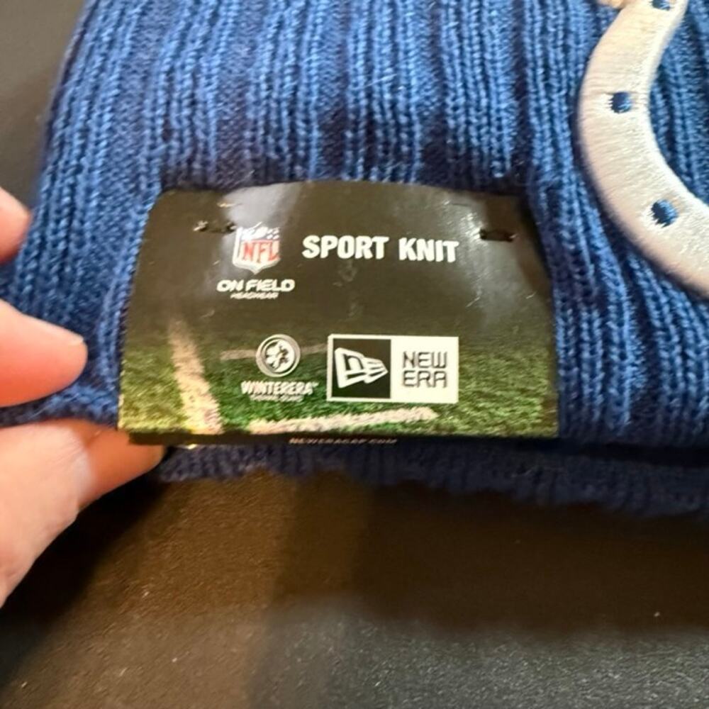 Colts Blue White Pom Beanie New Era NFL Winter OSFA Acrylic Knit Hat - Picture 7 of 8